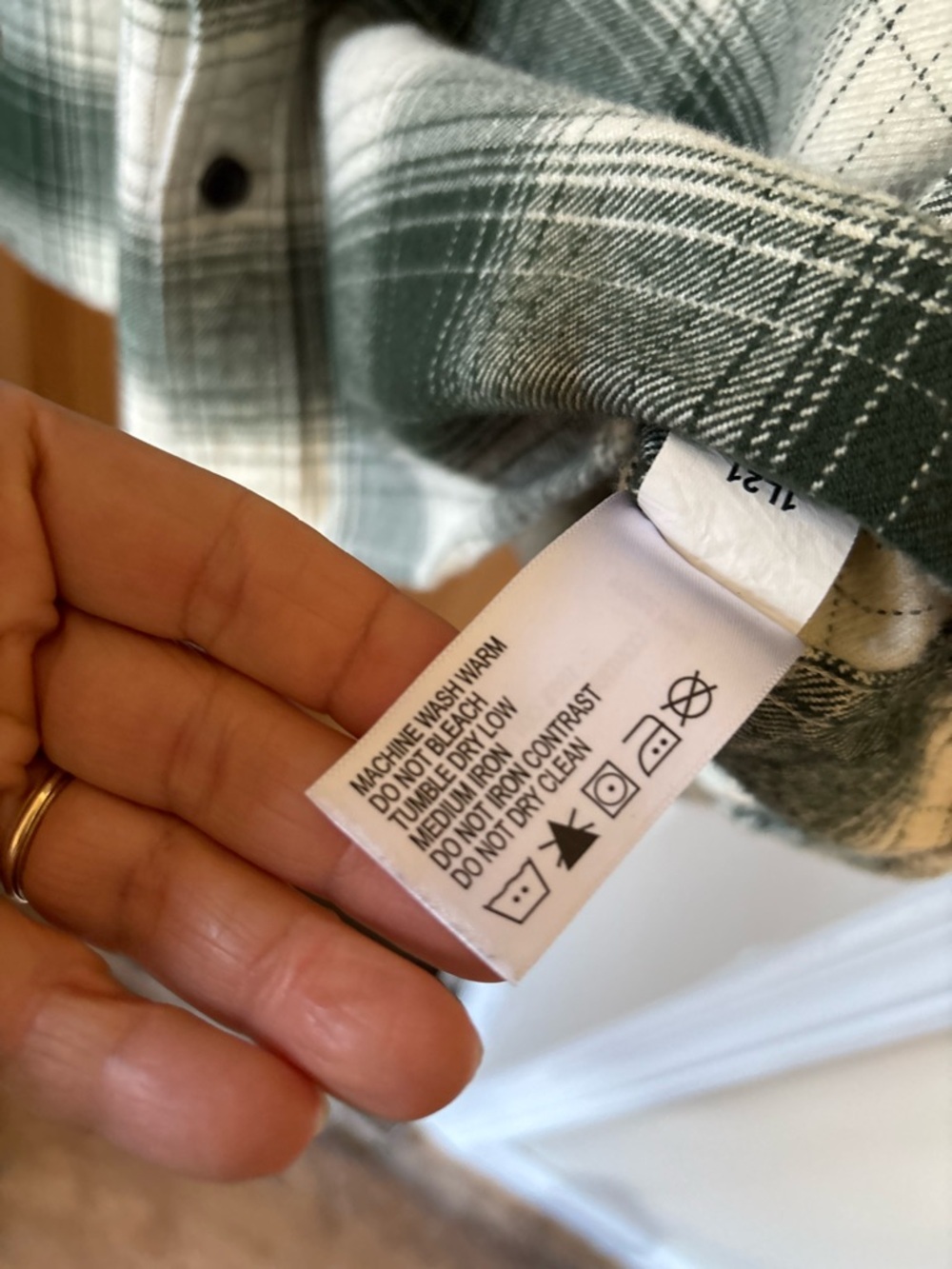 Orvis Perfect Flannel Shirt, Button Down, Classic Plaid Outdoorsman Cotton, XLT - Picture 8 of 13